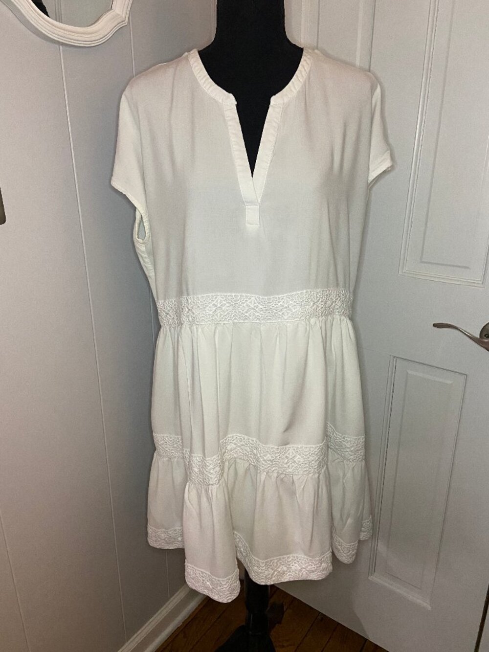 Gibsonlook Baby Doll Embroidered White Mini Dress Size Large